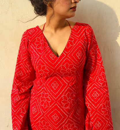 Nurvi laal Kurti